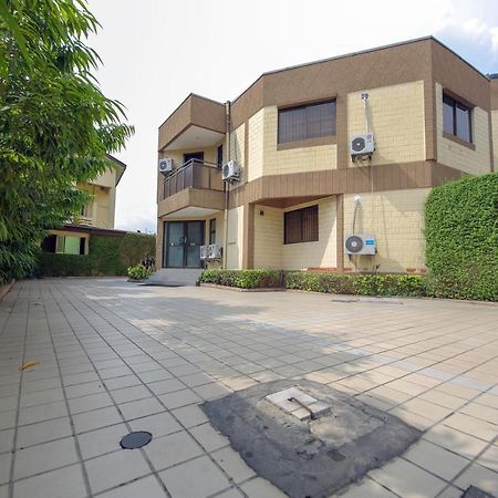 Ksf Place Alaka Лаґос Екстер'єр фото