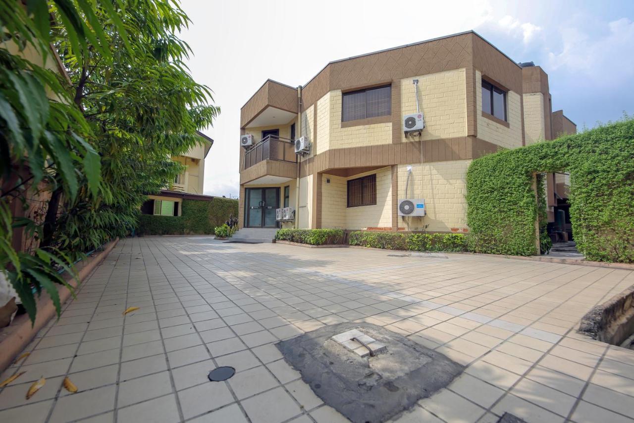 Ksf Place Alaka Лаґос Екстер'єр фото