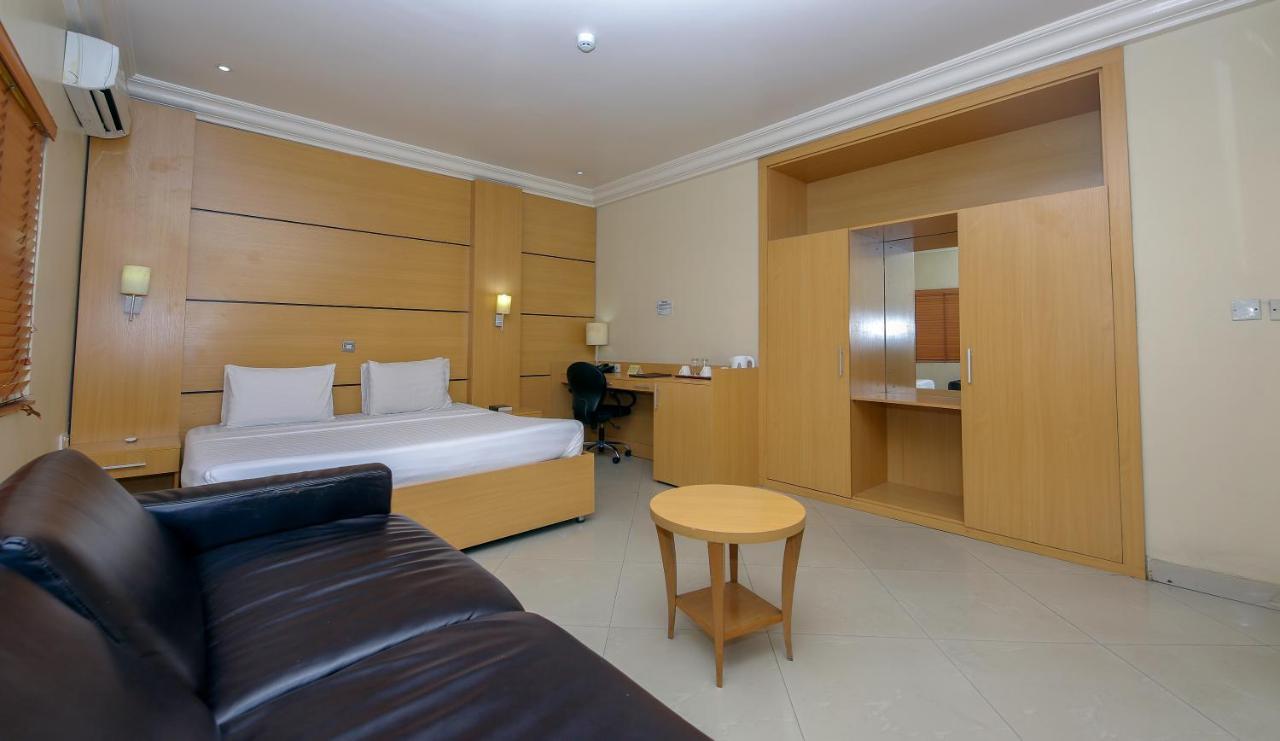 Ksf Place Alaka Лаґос Екстер'єр фото