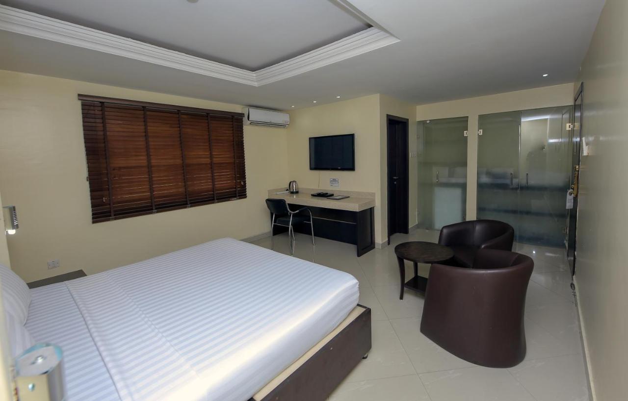 Ksf Place Alaka Лаґос Екстер'єр фото