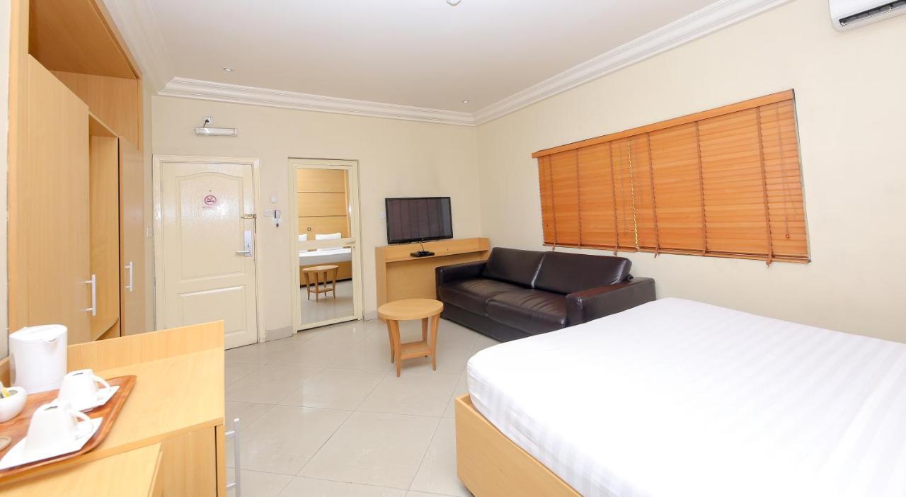 Ksf Place Alaka Лаґос Екстер'єр фото